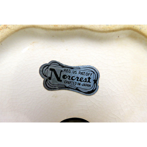 Vintage Norcrest Japan Madonna Virgin Mary W/ Baby Jesus Ceramic Figurine - Picture 8 of 8